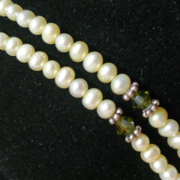 Delicate Freshwater Pearl Necklace - Picture 2 of 3
